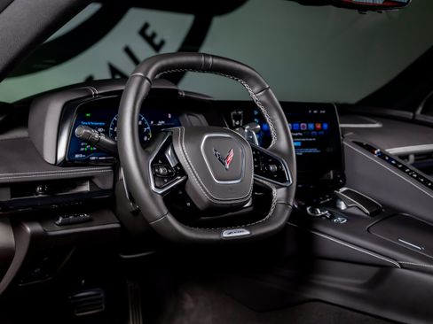 Used 2025 Chevrolet Corvette Z06 w/ Stealth Interior Trim Package RWD image 3
