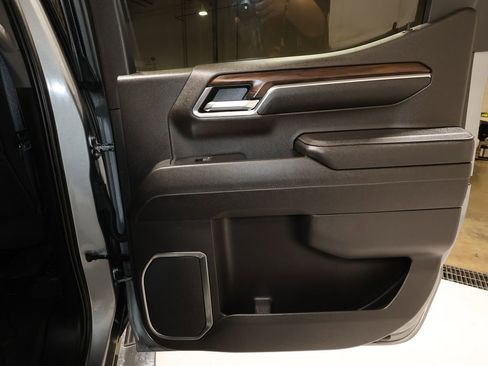 Used 2023 GMC Sierra 1500 SLT w/ SLT Premium Plus Package image 20