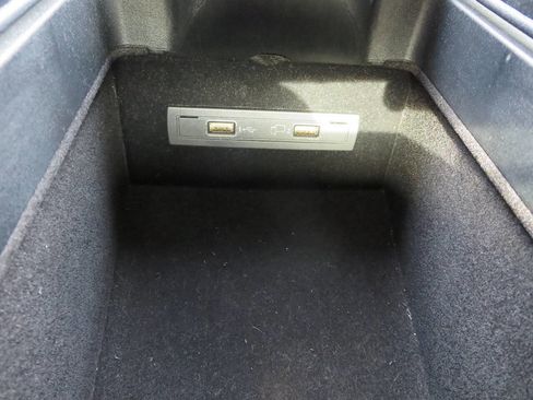 Used 2016 Mercedes-Benz CLS 400 CLS 400 4MATIC AWD 4dr Sedan image 35