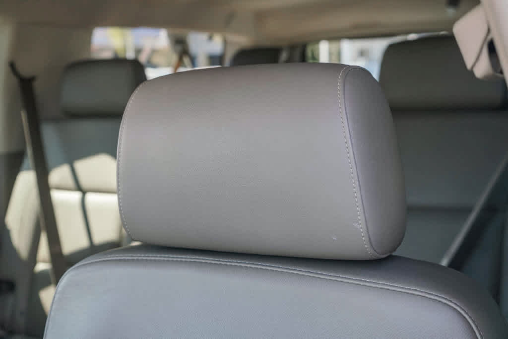 Used 2015 Chevrolet Suburban LT AWD/4WD image 24