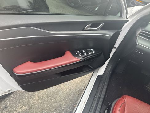 Used 2023 Kia K5 GT-Line image 8