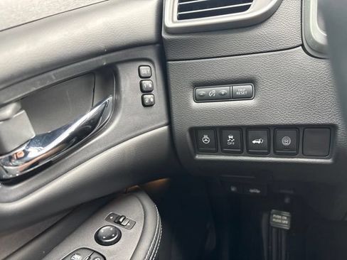 Used 2022 Nissan Murano SL w/ SL Moonroof Package FWD image 13