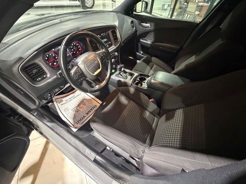 Used 2023 Dodge Charger SXT w/ Blacktop Package AWD/4WD image 18