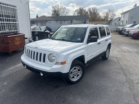 Used 2011 Jeep Patriot Sport image 1
