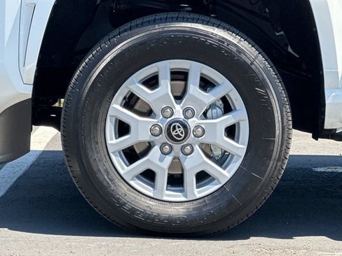 Used 2026 Toyota Tacoma SR5 RWD image 22