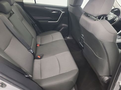 Used 2025 Toyota RAV4 XLE image 18