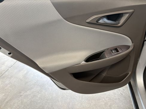 Used 2020 Chevrolet Malibu LS FWD image 9