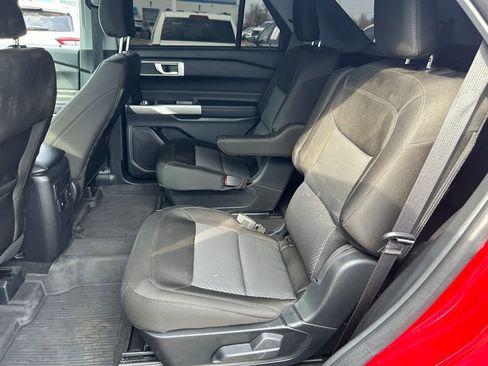 Used 2024 Ford Explorer XLT AWD/4WD image 23