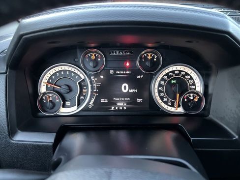 Used 2016 RAM 1500 Laramie w/ Convenience Group image 12