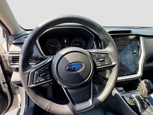 Certified 2025 Subaru Outback Limited AWD/4WD image 14