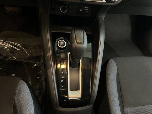 Used 2025 Nissan Versa SV FWD image 40