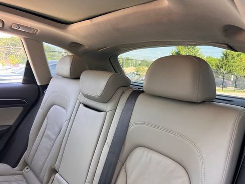 Used 2015 Audi Q5 2.0T Premium Plus w/ Technology Package AWD/4WD image 18