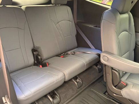 Used 2021 Buick Enclave Premium w/ Sun and Sites Package AWD/4WD image 23