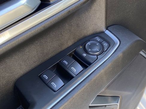 Used 2025 Chevrolet Silverado 1500 LT image 10