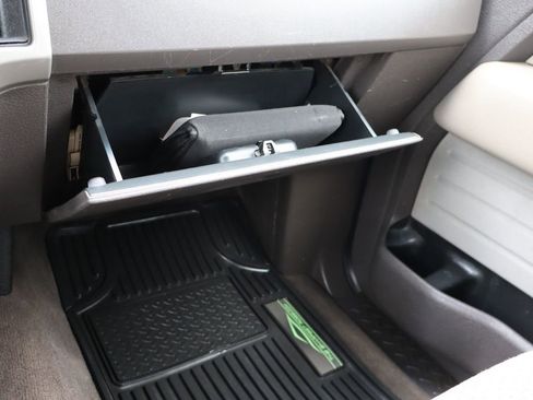 Used 2010 Ford F150 XLT image 35