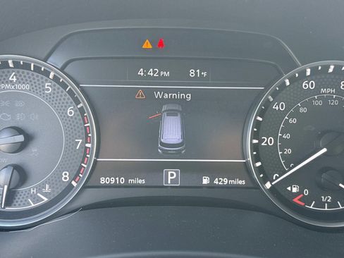 Used 2023 Nissan Armada SL image 27