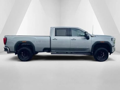 Used 2024 GMC Sierra 3500 SLE w/ SLE Value Package AWD/4WD image 8