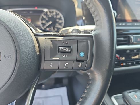Used 2023 Nissan Pathfinder SV FWD image 15