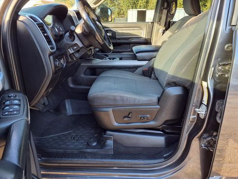 Used 2021 RAM 2500 Big Horn w/ Level 1 Equipment Group image 14