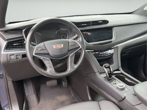 Certified 2024 Cadillac XT5 Premium Luxury w/ LPO, Floor Liner Package AWD/4WD image 22