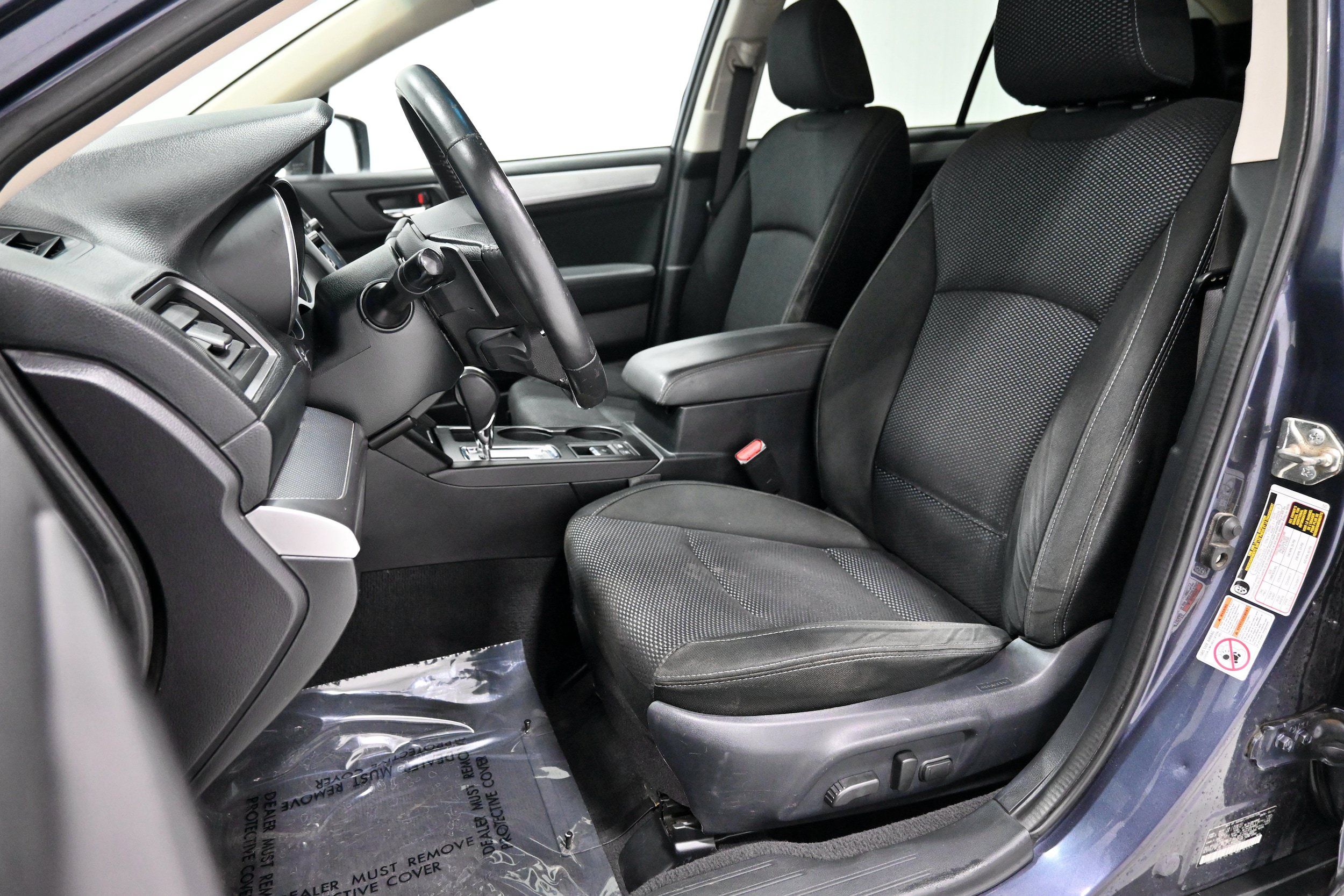 Used 2017 Subaru Outback 2.5i Premium AWD/4WD image 6