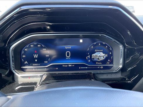 Used 2023 Chevrolet Silverado 1500 LT AWD/4WD image 21