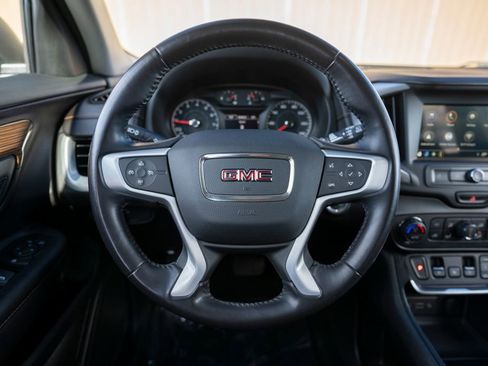 Used 2018 GMC Terrain SLE w/ Driver Convenience Package image 13