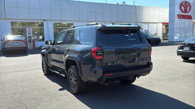 Certified 2025 Toyota 4Runner SR5 AWD/4WD image 4