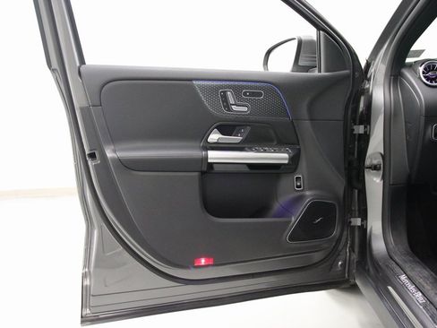 Certified 2025 Mercedes-Benz GLA 250 GLA 250 image 18