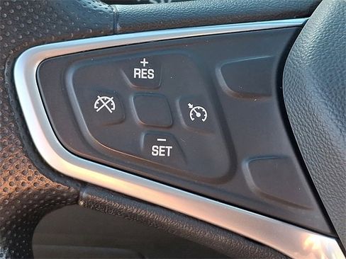 Used 2022 Chevrolet Malibu LT image 21