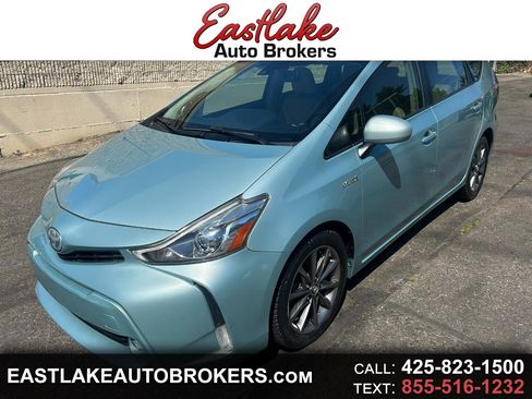 Used 2015 Toyota Prius V Five image 1