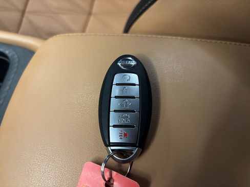 Used 2020 Nissan Sentra SV w/ SV Premium Package image 17