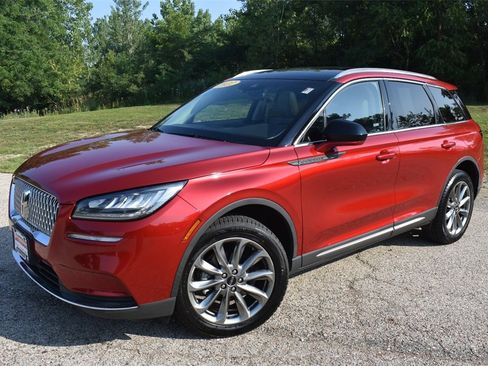 Used 2022 Lincoln Corsair AWD w/ Premium Package image 13