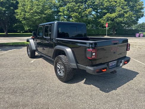 Used 2026 Jeep Gladiator Mojave AWD/4WD image 7