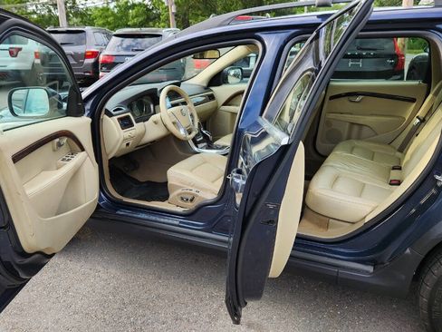 Used 2014 Volvo XC70 T6 image 25