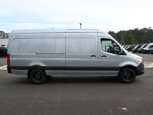 Used 2026 Mercedes-Benz Sprinter 3500 image 24