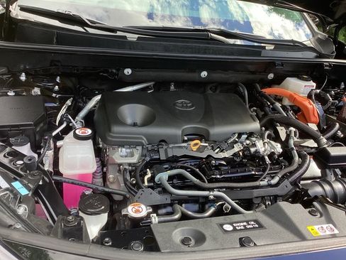 Used 2023 Toyota RAV4 AWD Hybrid image 23
