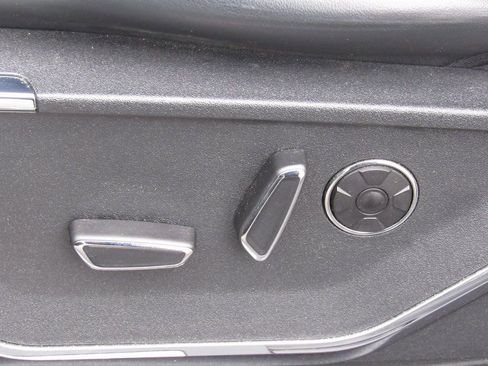 Used 2021 Ford F150 Platinum w/ Equipment Group 701A High image 17