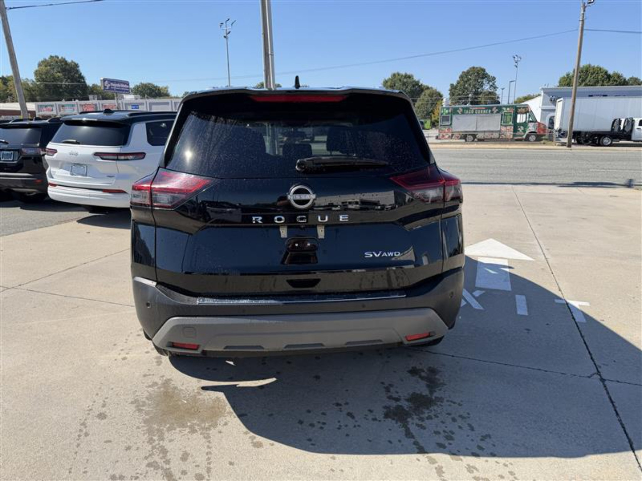 Used 2023 Nissan Rogue SV w/ SV Premium B Package AWD/4WD image 5