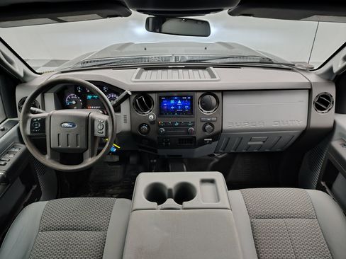 Used 2016 Ford F250 XL w/ Power Equipment Group image 28