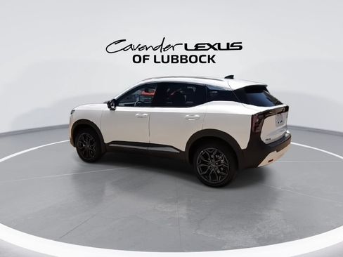 Used 2026 Nissan Kicks SR w/ SR Premium Package FWD image 6