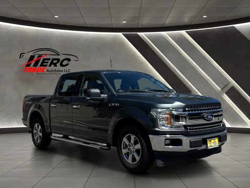 Used 2018 Ford F150 XLT w/ Equipment Group 302A Luxury RWD image 2