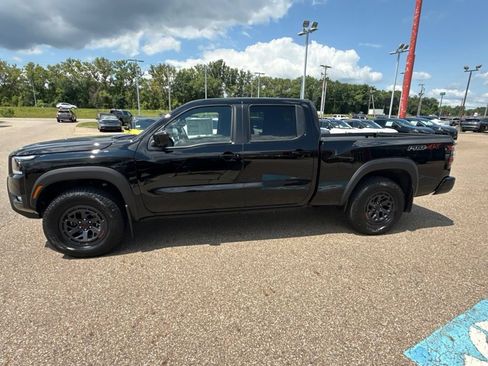 New 2026 Nissan Frontier PRO-4X w/ Pro-4x Convenience Package AWD/4WD image 4