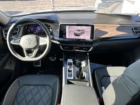 New 2026 Volkswagen Atlas SEL Premium R-Line AWD/4WD image 10