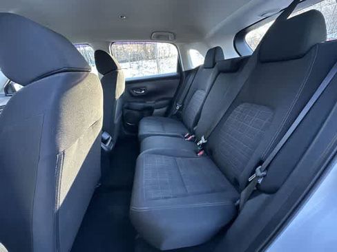 Used 2023 Honda HR-V LX image 17