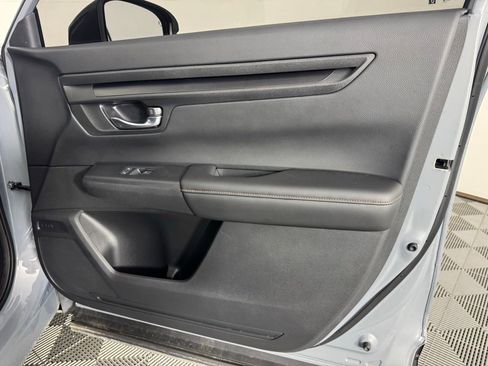Used 2025 Honda CR-V Sport image 36