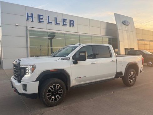 Used 2021 GMC Sierra 3500 AT4 w/ AT4 Premium Plus Package image 3