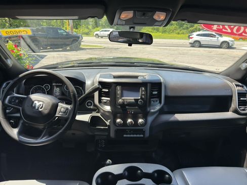 Used 2024 RAM 2500 Tradesman w/ Chrome Appearance Group AWD/4WD image 18