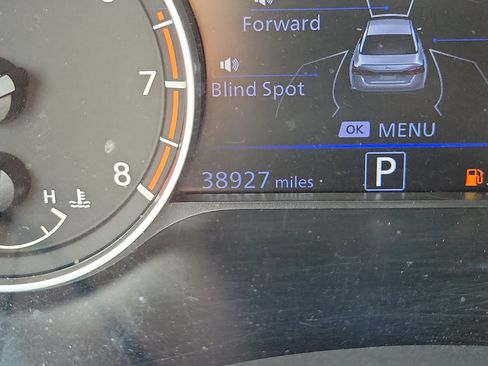 Used 2025 Nissan Altima 2.5 SV FWD image 24