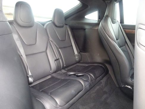 Used 2018 Tesla Model X 75D image 13